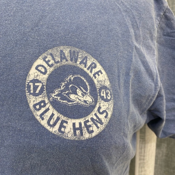 Cropped Basic Tee - Picture 2 of 4